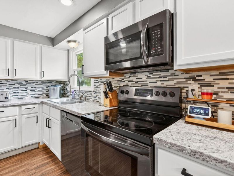 533 Glenmont Drive, Circleville, OH 43113 Photo 12