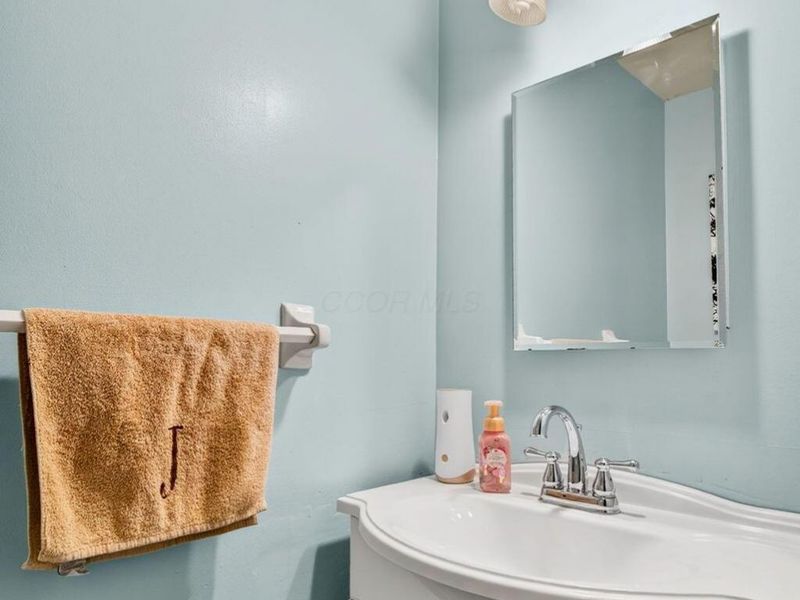 533 Glenmont Drive, Circleville, OH 43113 Photo 18