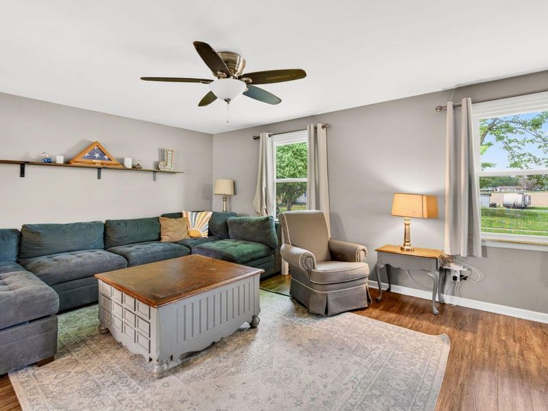 533 Glenmont Drive, Circleville, OH 43113 Photo 4