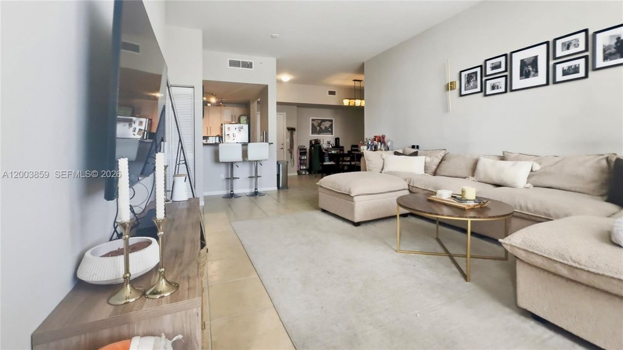 511 SE 5th Ave, Unit 611, Fort Lauderdale, FL 33301 Photo