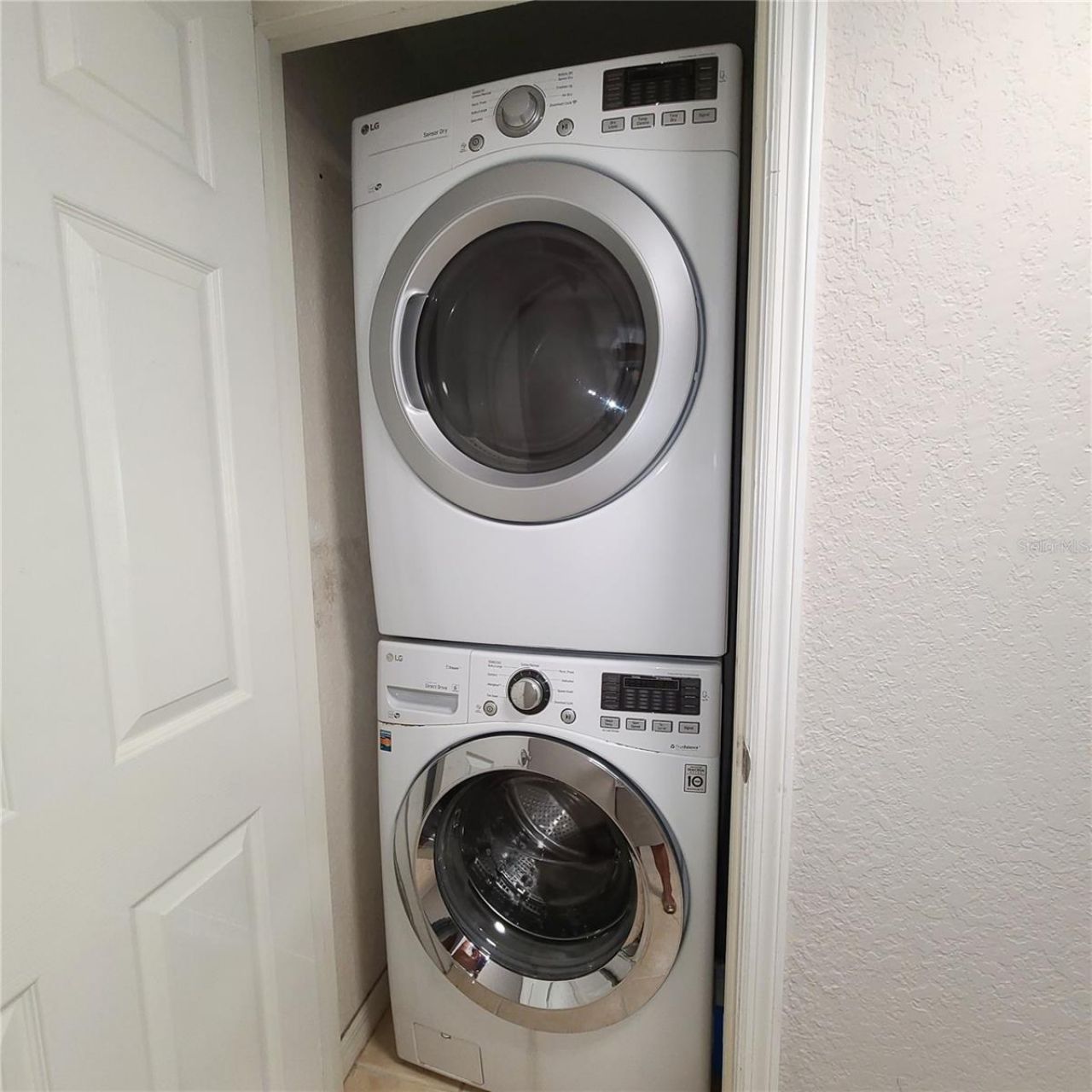 924 La Costa Circle, Unit 4, Sarasota, FL 34237 Photo