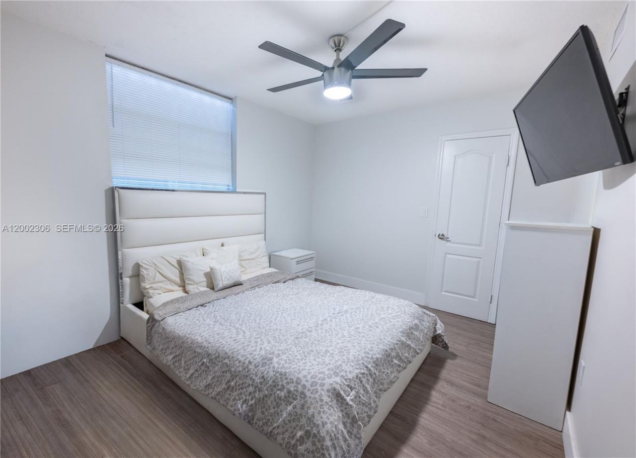 300 NW 42nd Ave , Unit 610, Miami, FL 33126 Photo
