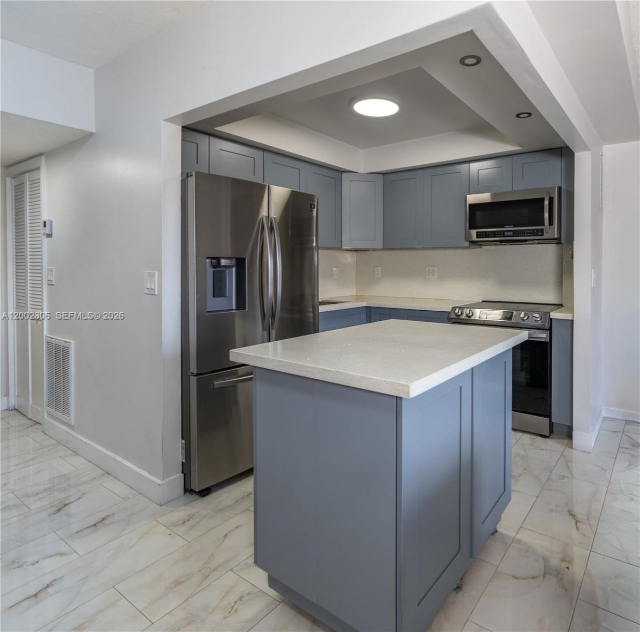 300 NW 42nd Ave , Unit 610, Miami, FL 33126 Photo