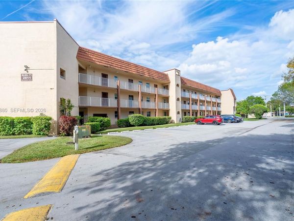 2811 N Pine Island Rd , Unit 109, Sunrise, FL 33322