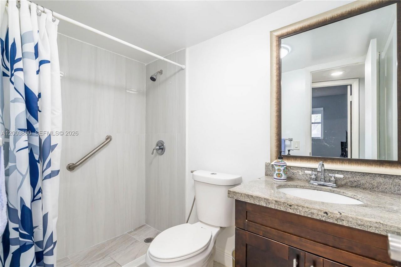 2811 N Pine Island Rd , Unit 109, Sunrise, FL 33322 Photo