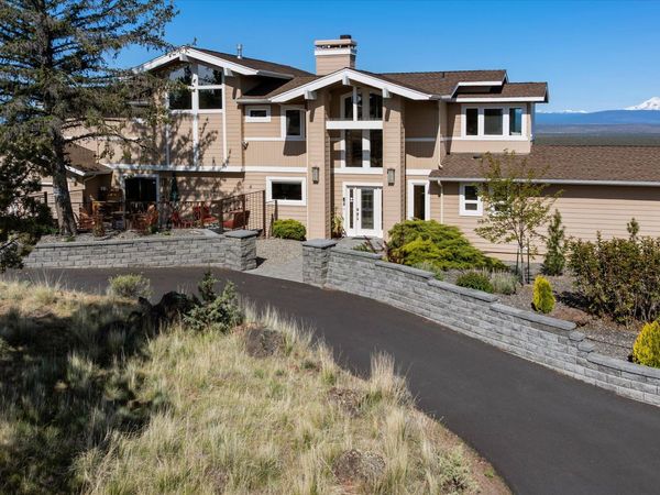 3124 NW Lynch Way, Redmond, OR 97756