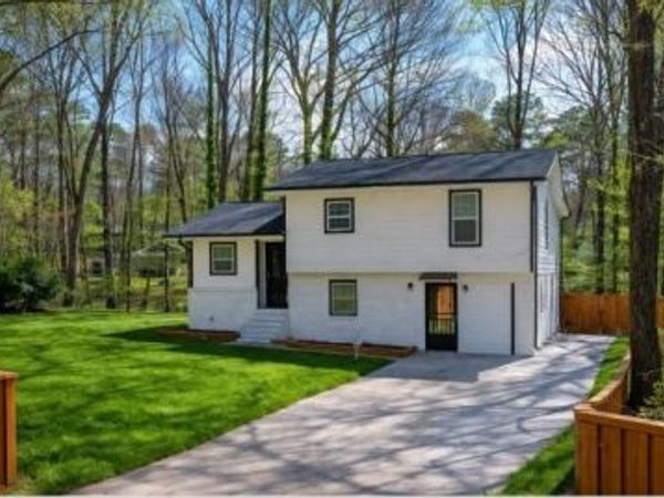 762 Maple Drive, Riverdale, GA 30274