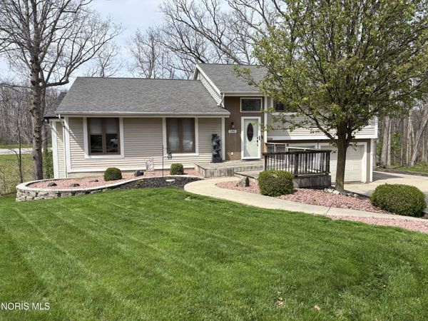 580 3 Rivers Court , Defiance, OH 43512
