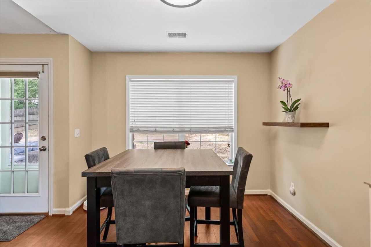 8766 Tigershark Avenue Photo 10