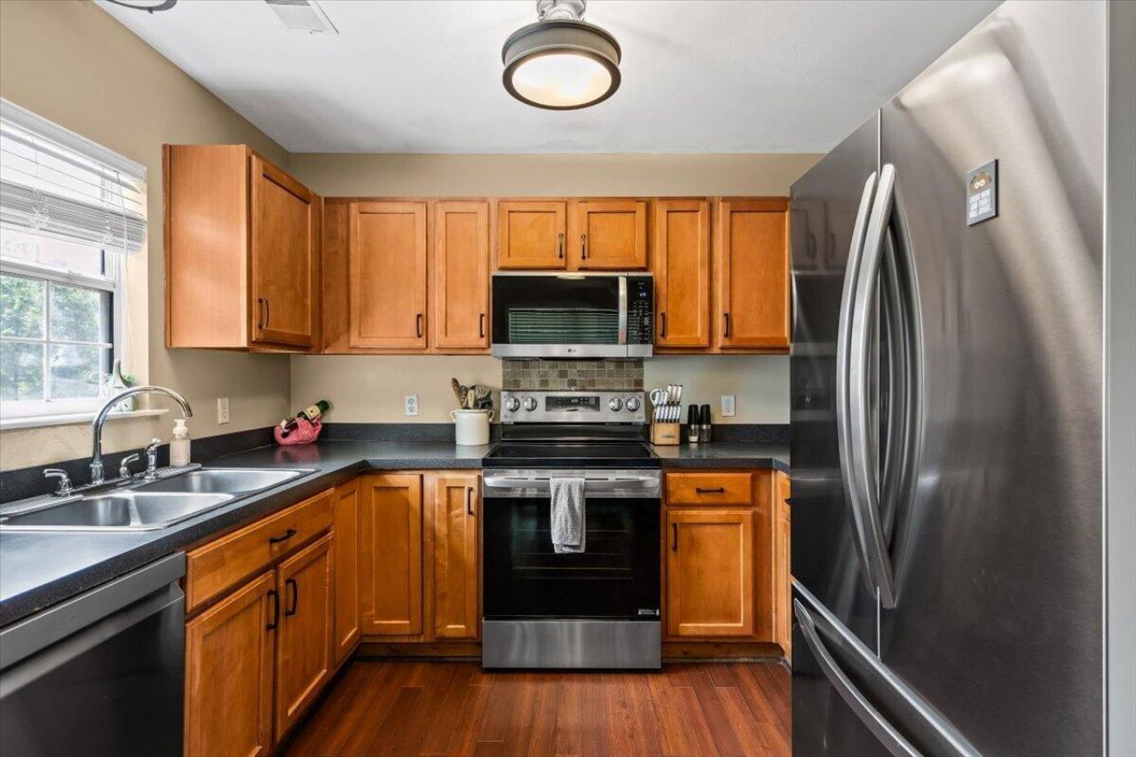 8766 Tigershark Avenue Photo 12