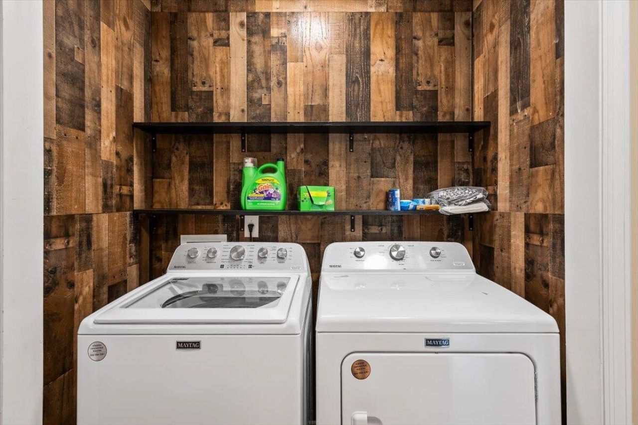 8766 Tigershark Avenue Photo 16