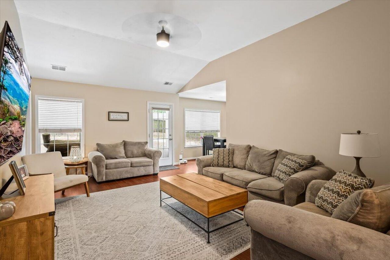 8766 Tigershark Avenue Photo 7