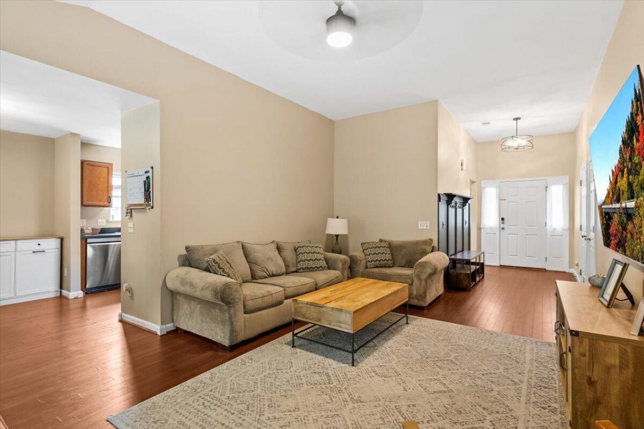 8766 Tigershark Avenue Photo 8