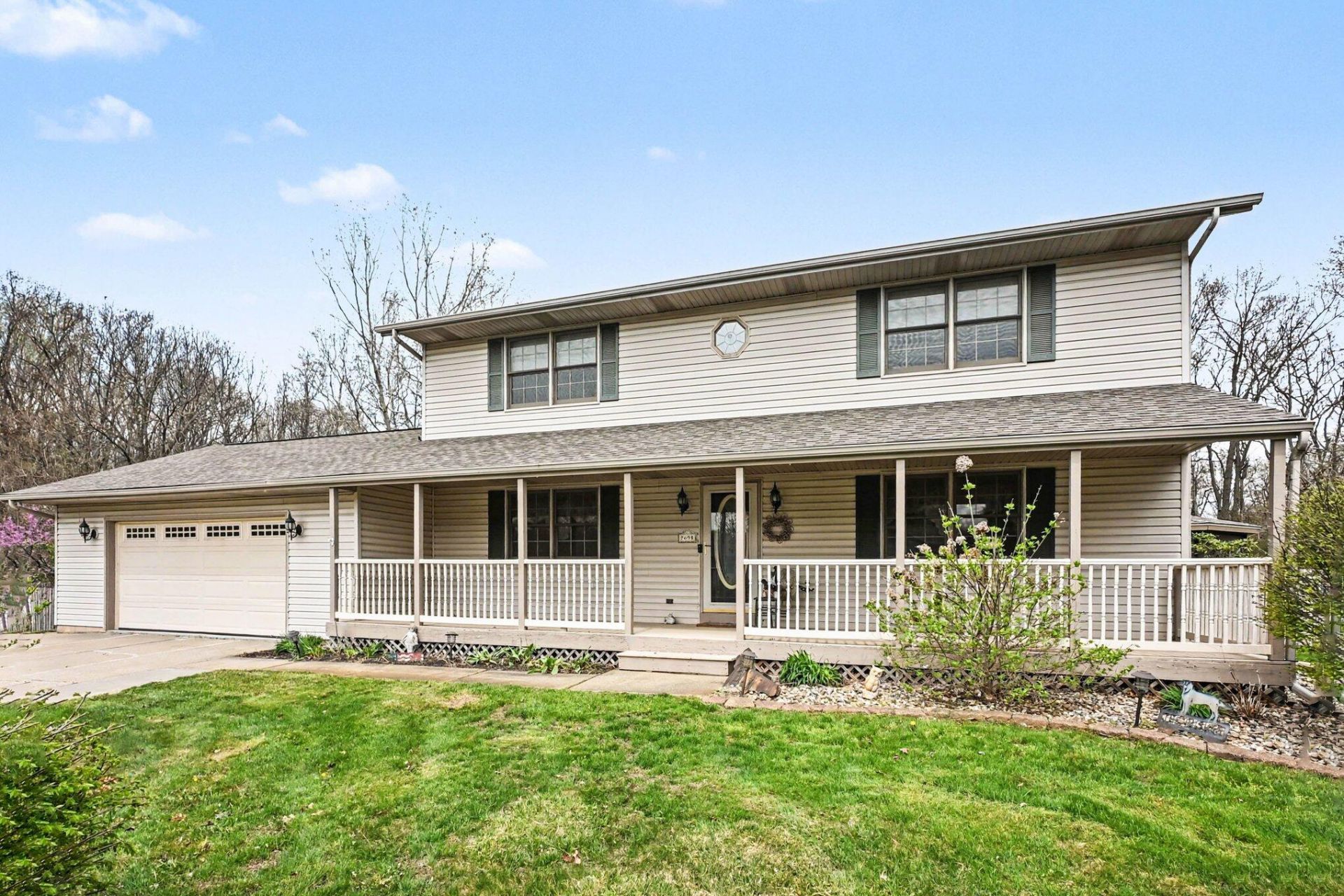 2698 N Van Gogh Drive, La Porte, IN 46350 Main Photo