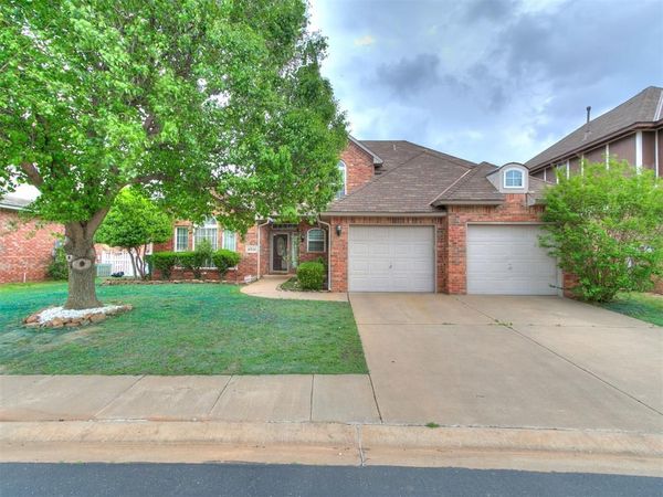 16516 Covington Manor, Edmond, OK 73012