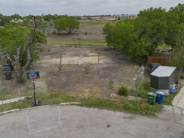 5803 KIM VALLEY ST, San Antonio, TX 78242