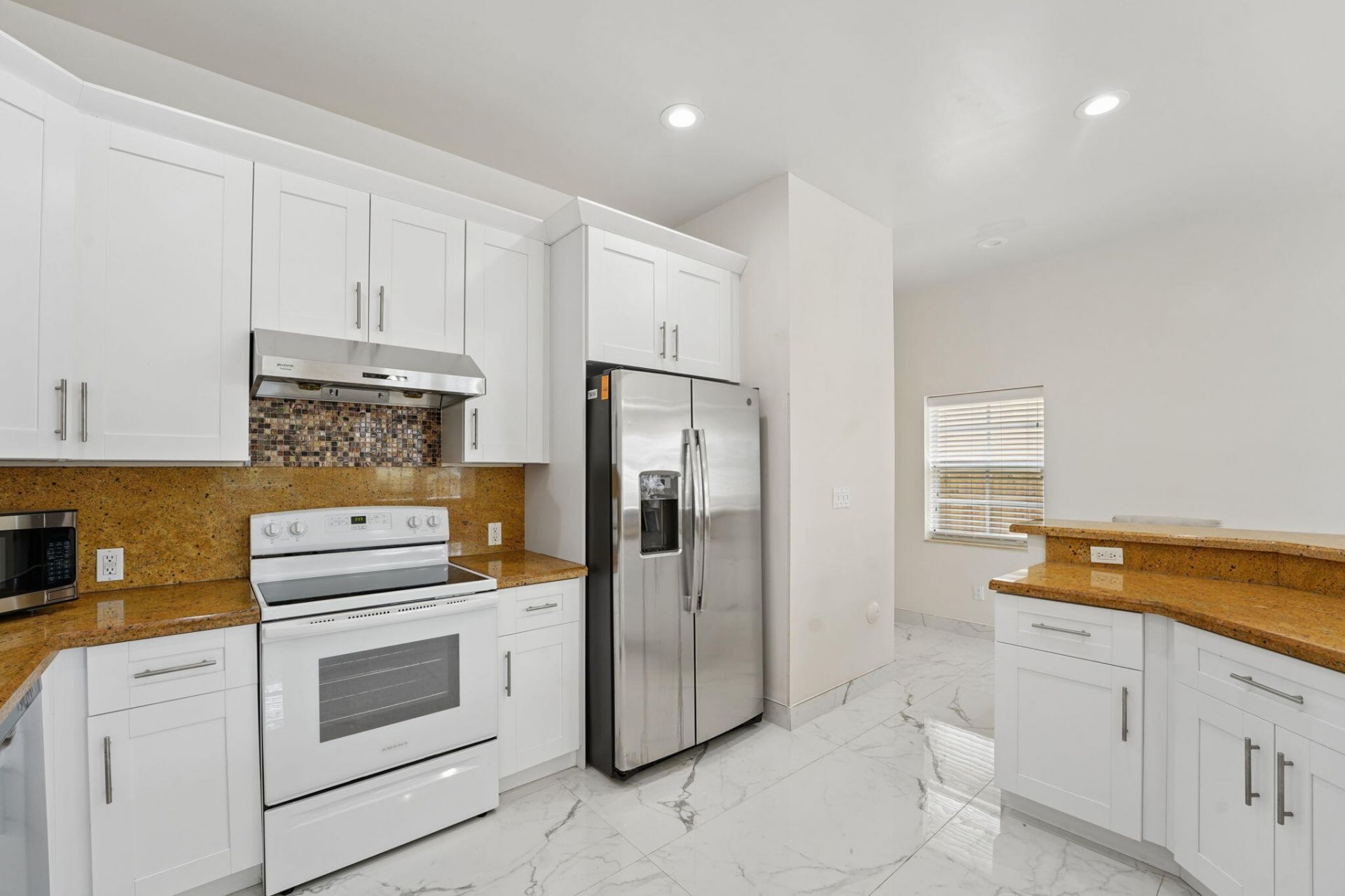 819 SW 7th Avenue, Fort Lauderdale, FL 33315 Photo