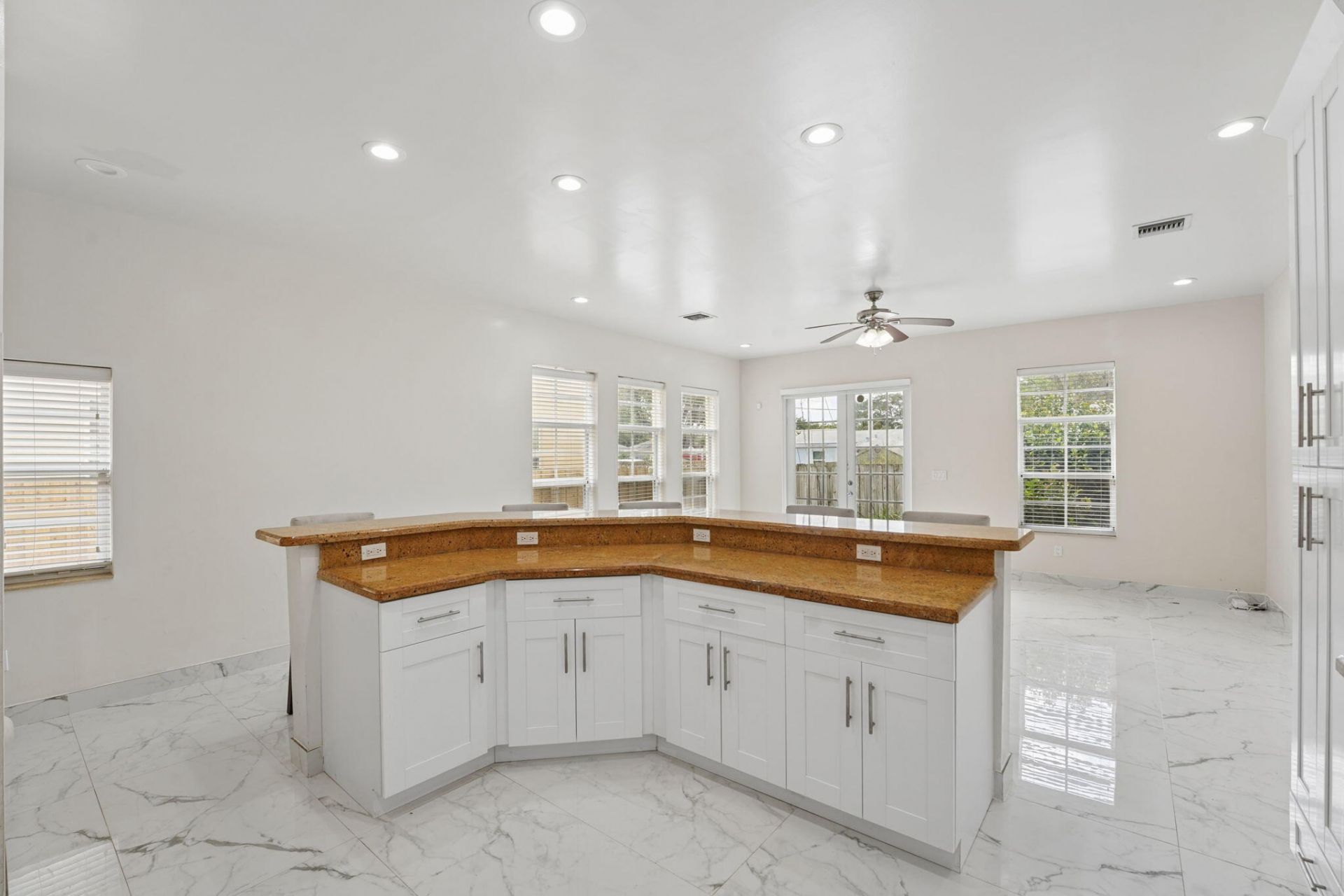 819 SW 7th Avenue, Fort Lauderdale, FL 33315 Photo