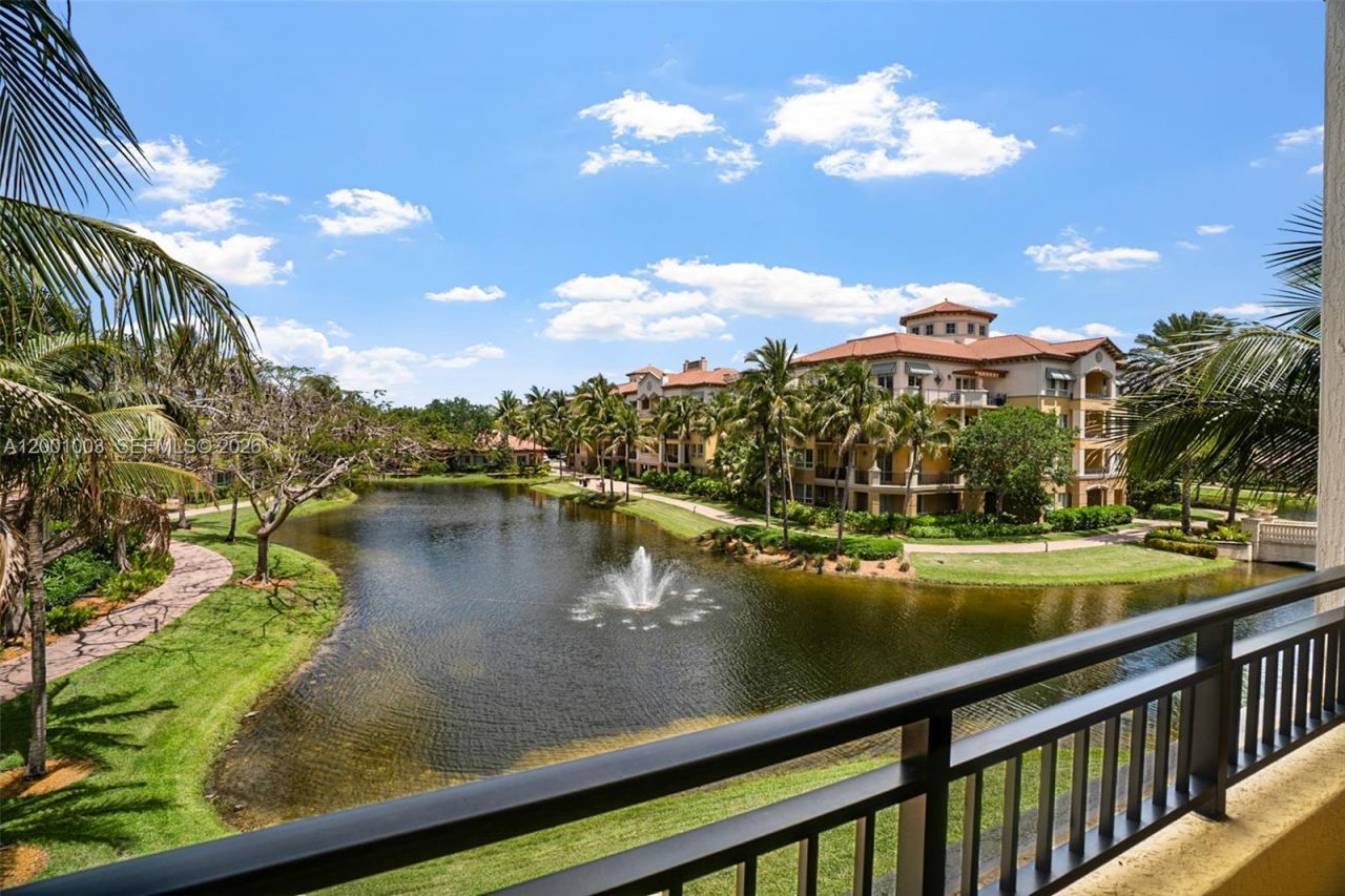 16102 Emerald Estates Dr, Unit 210, Weston, FL 33331 Photo