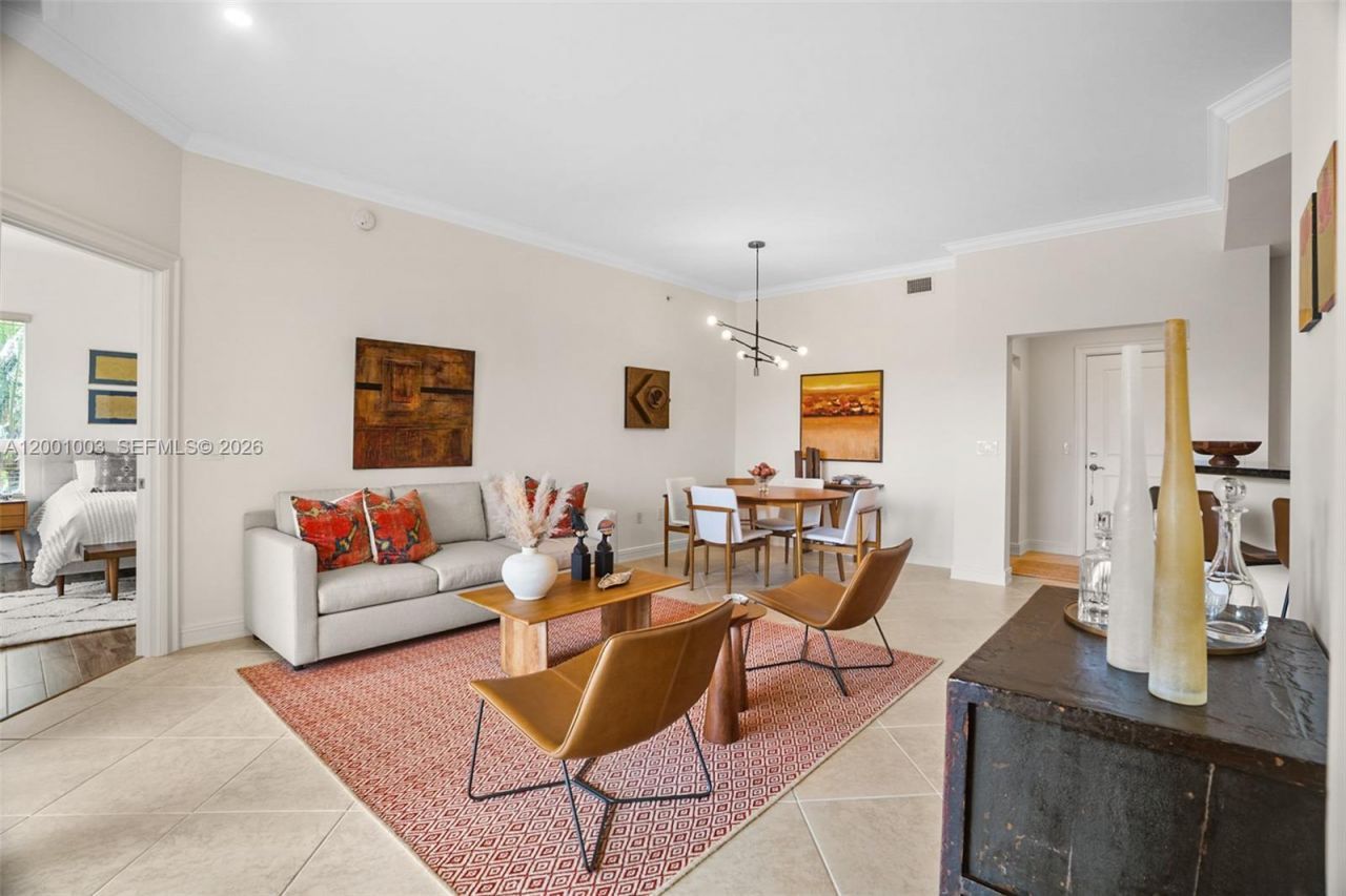 16102 Emerald Estates Dr , Unit 210, Weston, FL 33331 Photo