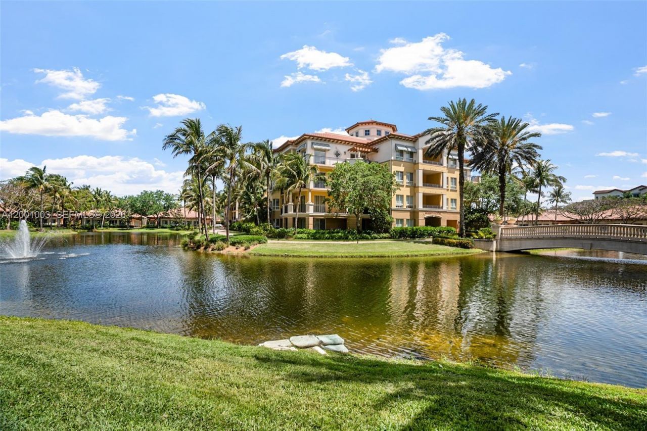 16102 Emerald Estates Dr , Unit 210, Weston, FL 33331 Photo