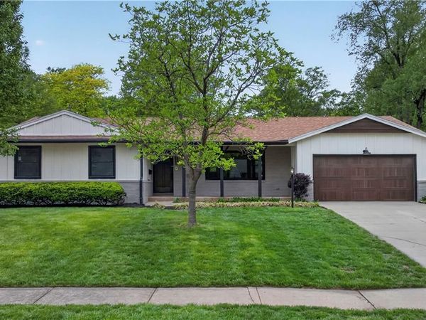 9112 Reeds Drive, Overland Park, KS 66207