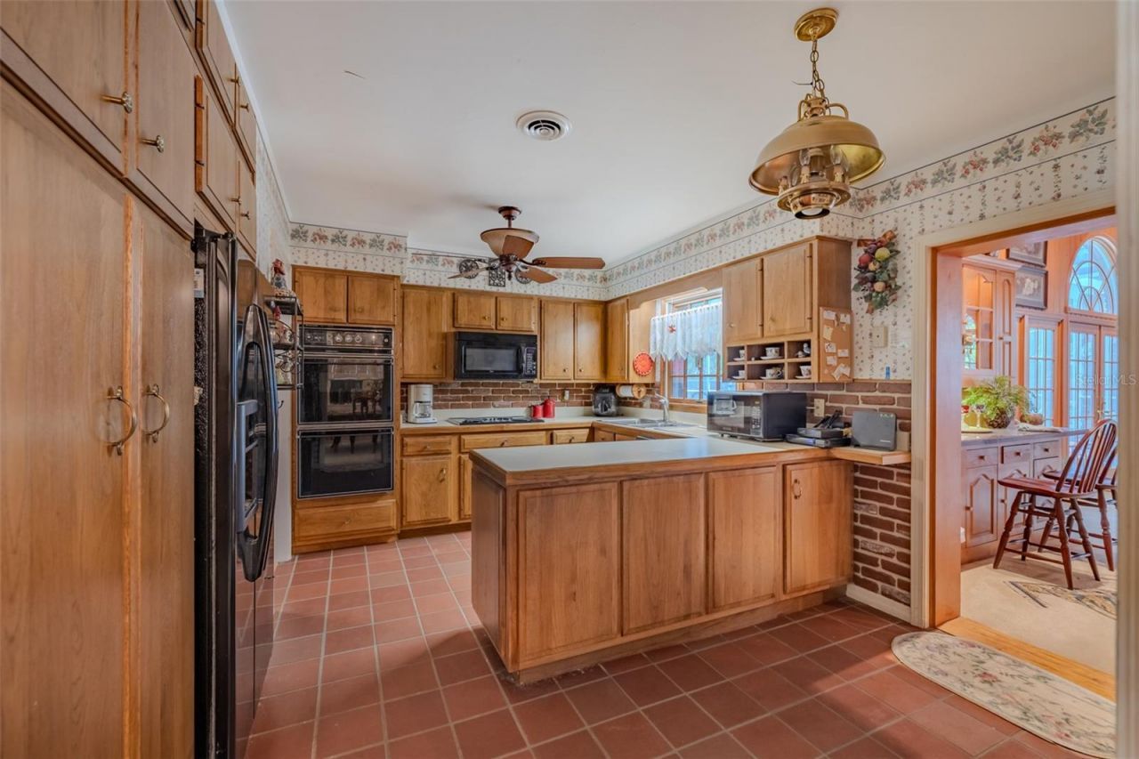 805 E Sylvan Drive, Brandon, FL 33510 Photo