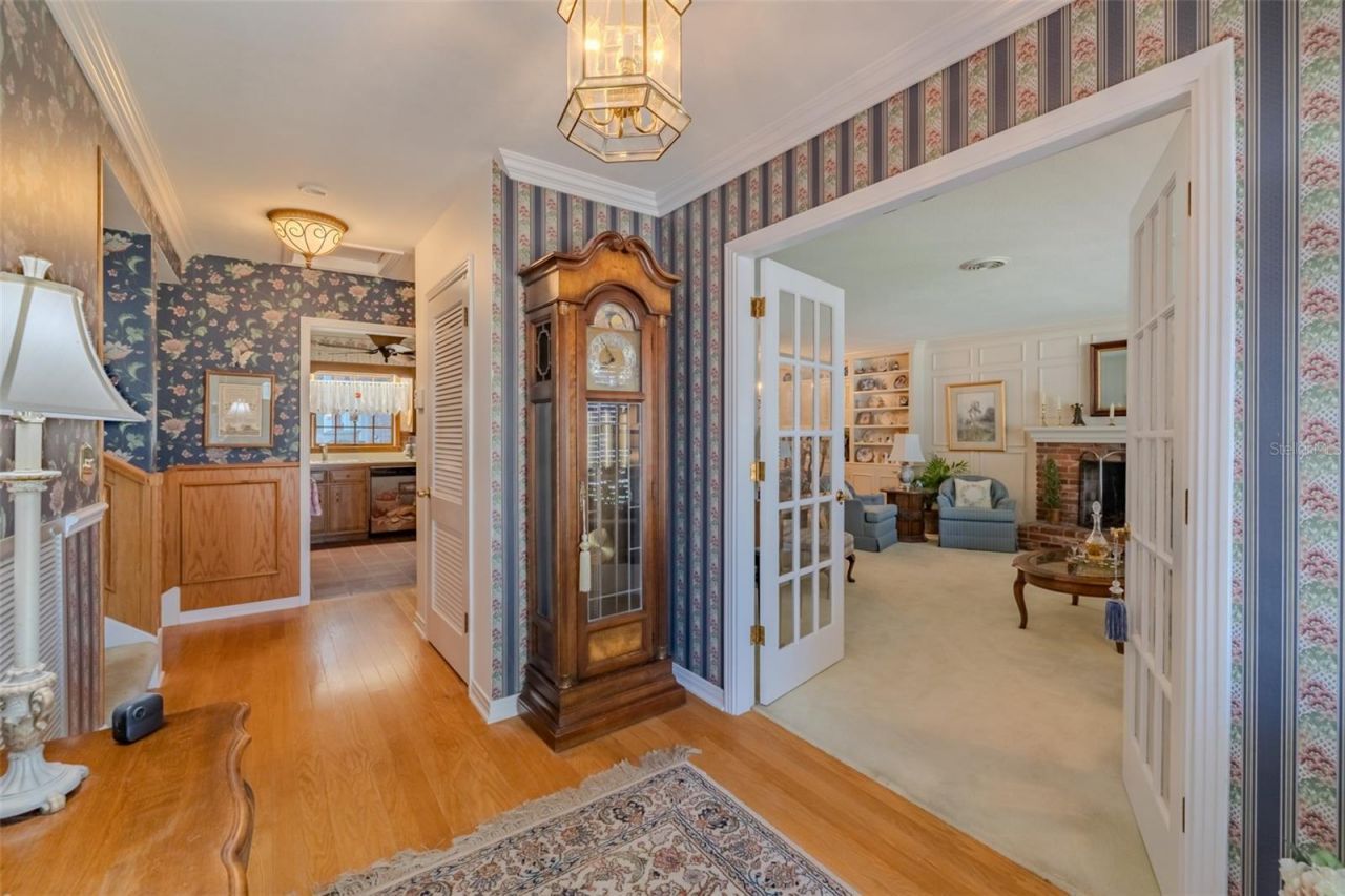 805 E Sylvan Drive, Brandon, FL 33510 Photo