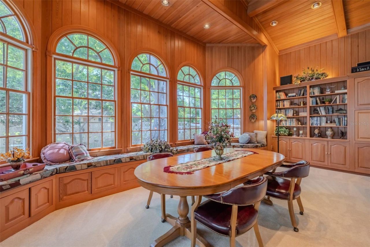 805 E Sylvan Drive, Brandon, FL 33510 Photo