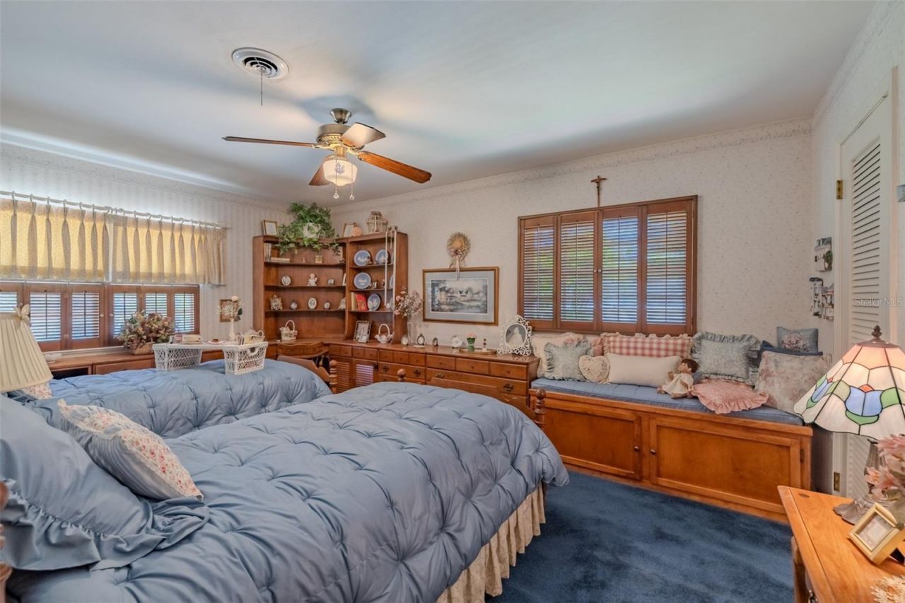 805 E Sylvan Drive, Brandon, FL 33510 Photo