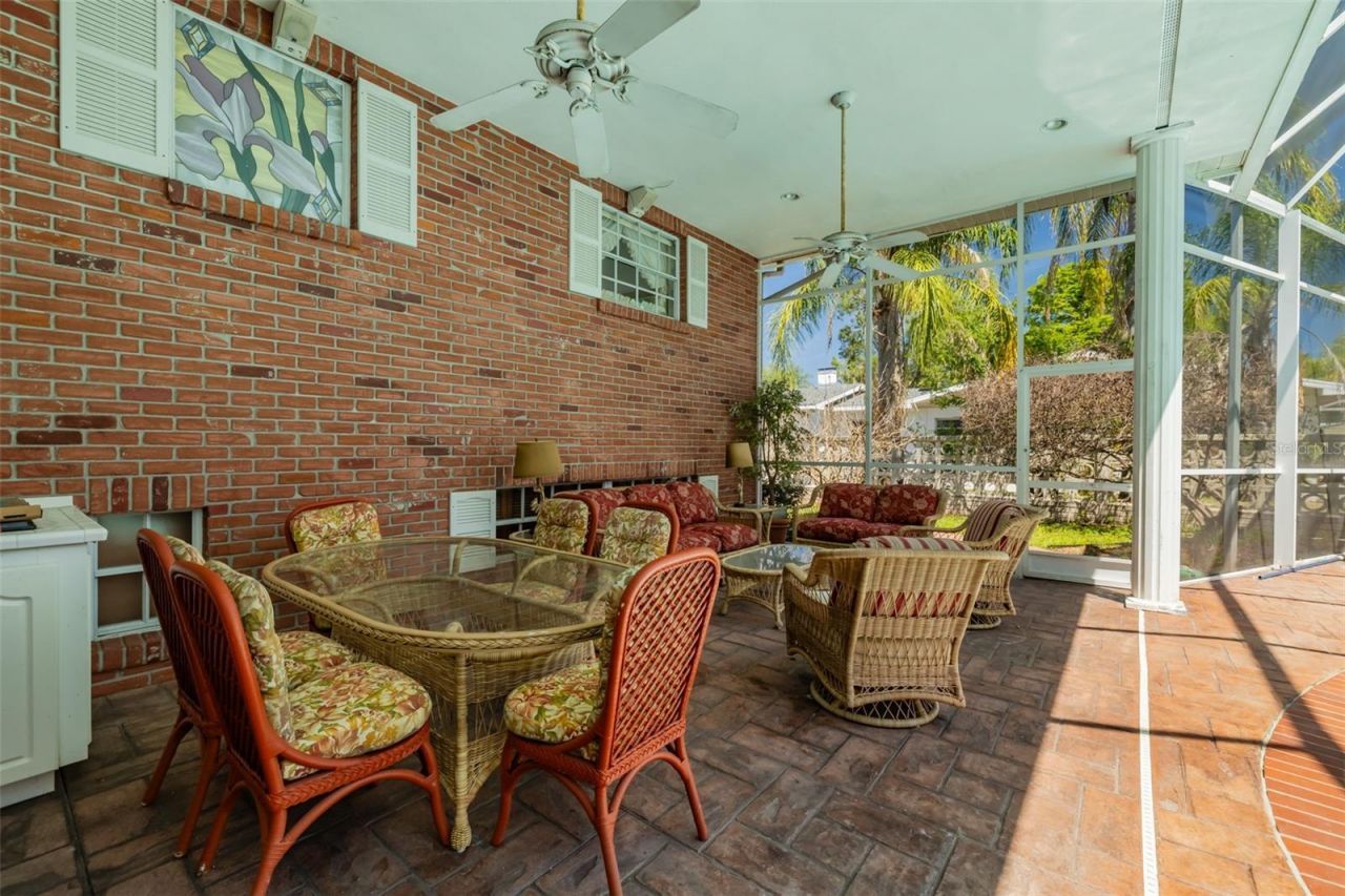 805 E Sylvan Drive, Brandon, FL 33510 Photo