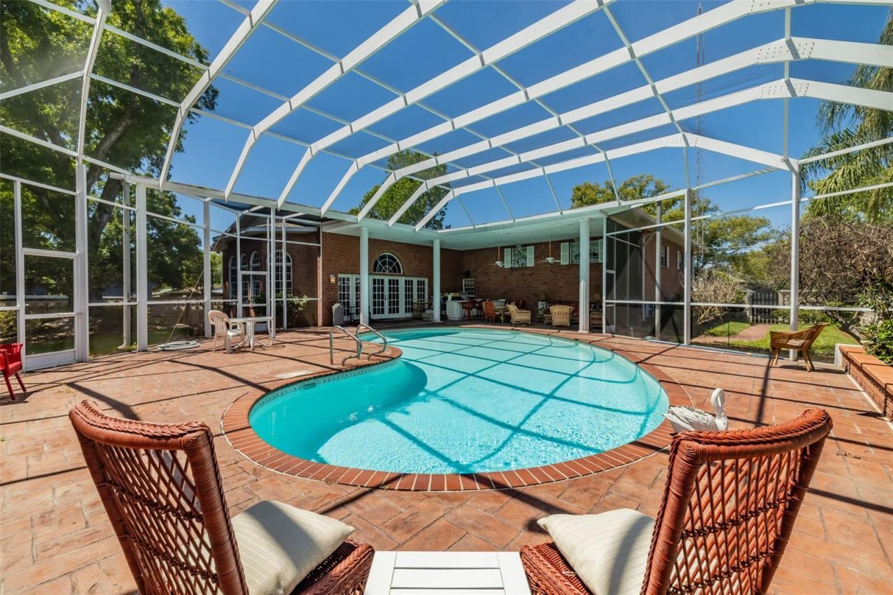 805 E Sylvan Drive, Brandon, FL 33510 Photo