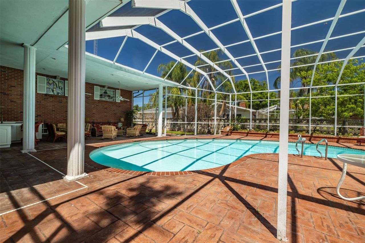 805 E Sylvan Drive, Brandon, FL 33510 Photo