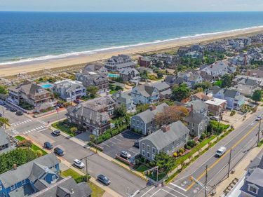 21 Mount Street, Unit B-3, Bay Head, NJ 08742