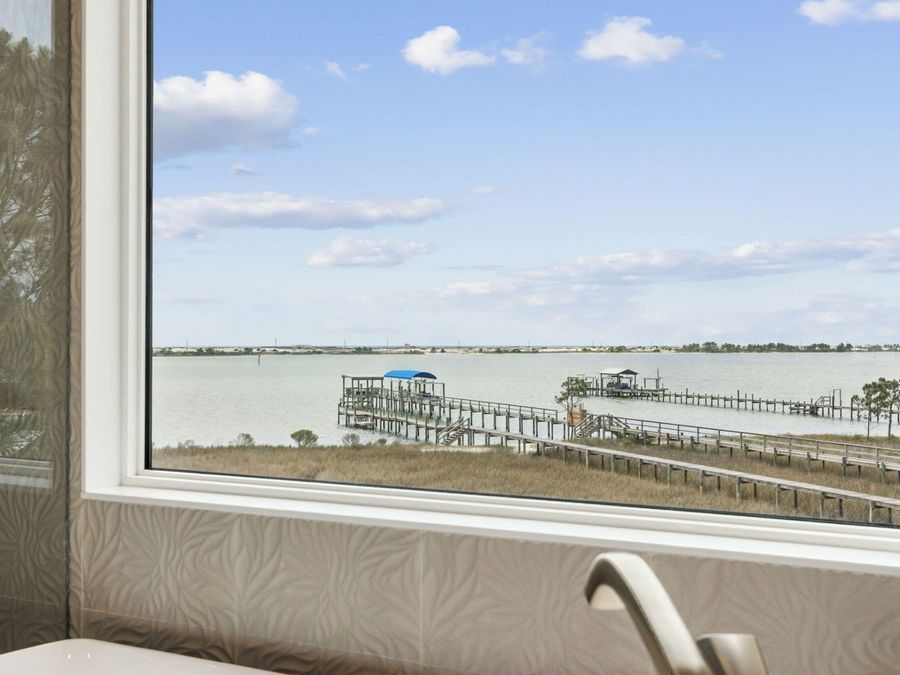 Property Image 100