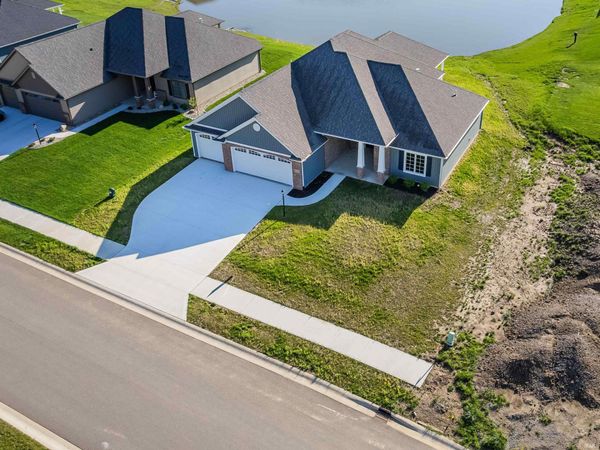 1634 White Fawn Drive, New Haven, IN 46774