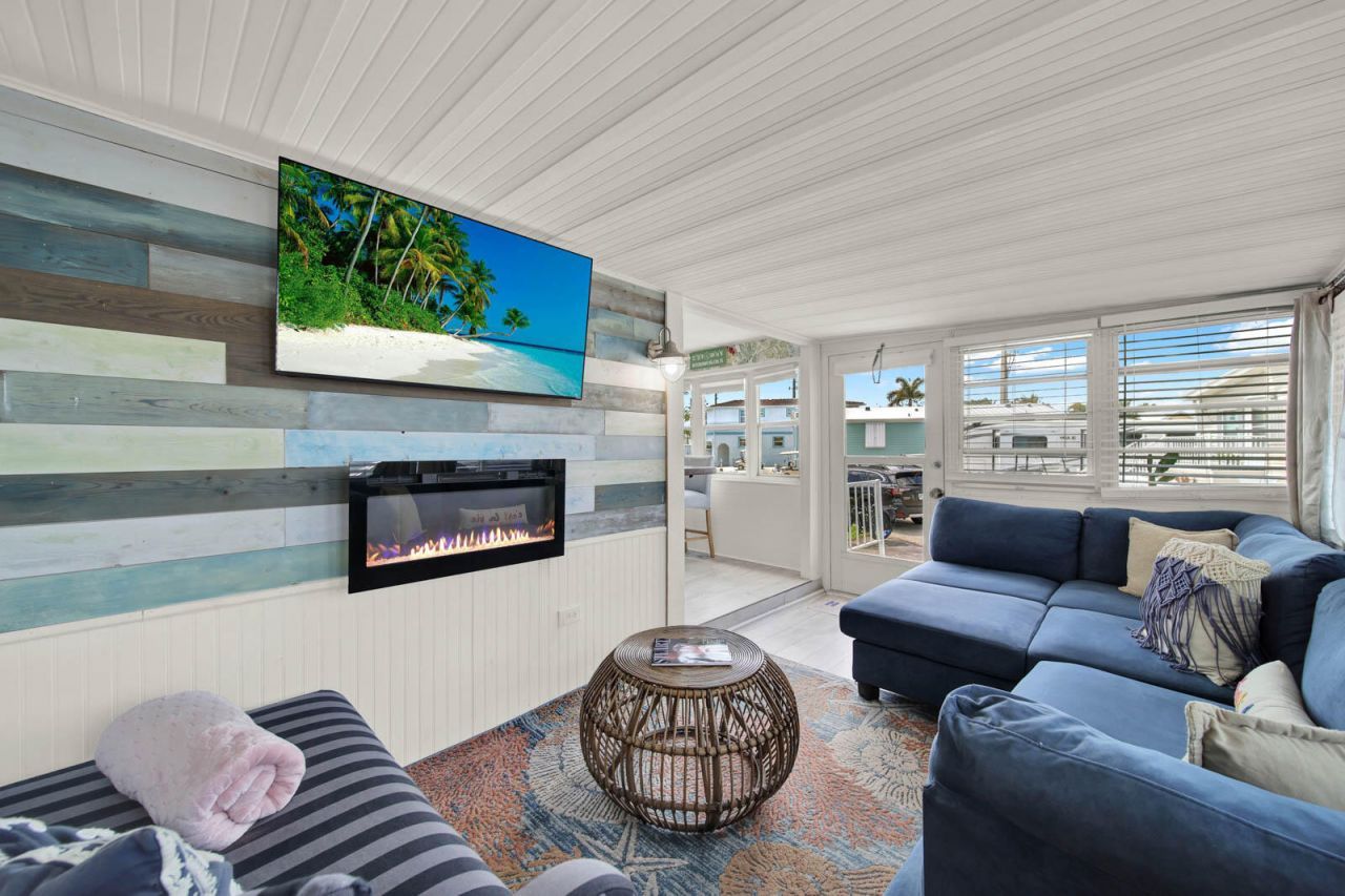 833 Nettles Boulevard, Jensen Beach, FL 34957 Photo