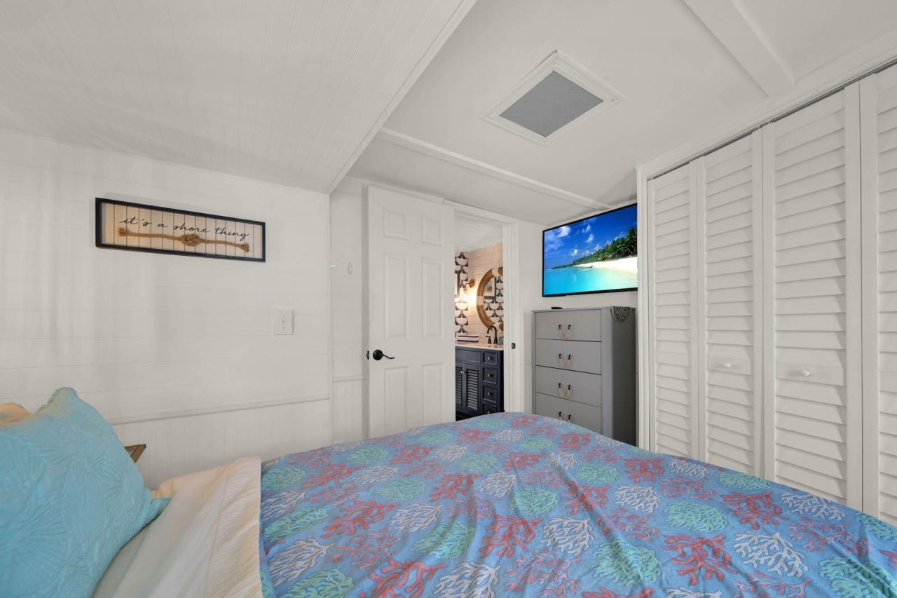 833 Nettles Boulevard, Jensen Beach, FL 34957 Photo