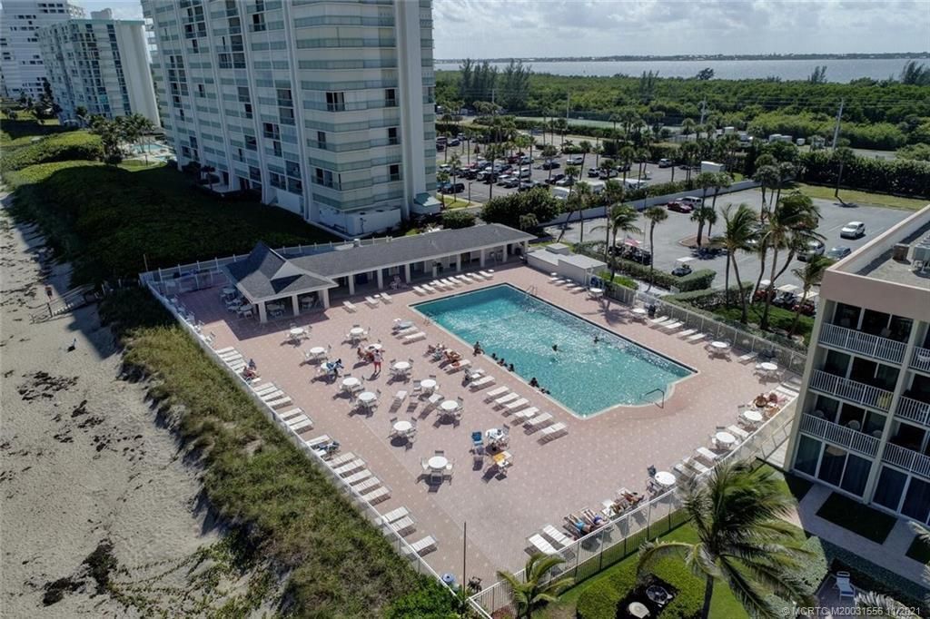 833 Nettles Boulevard, Jensen Beach, FL 34957 Photo
