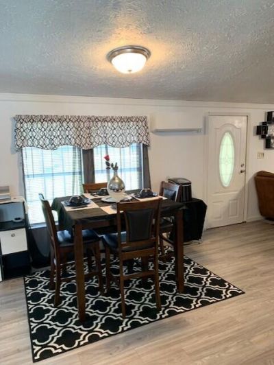 307 Glen Street Photo 10