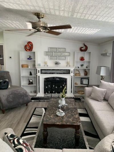 307 Glen Street Photo 7