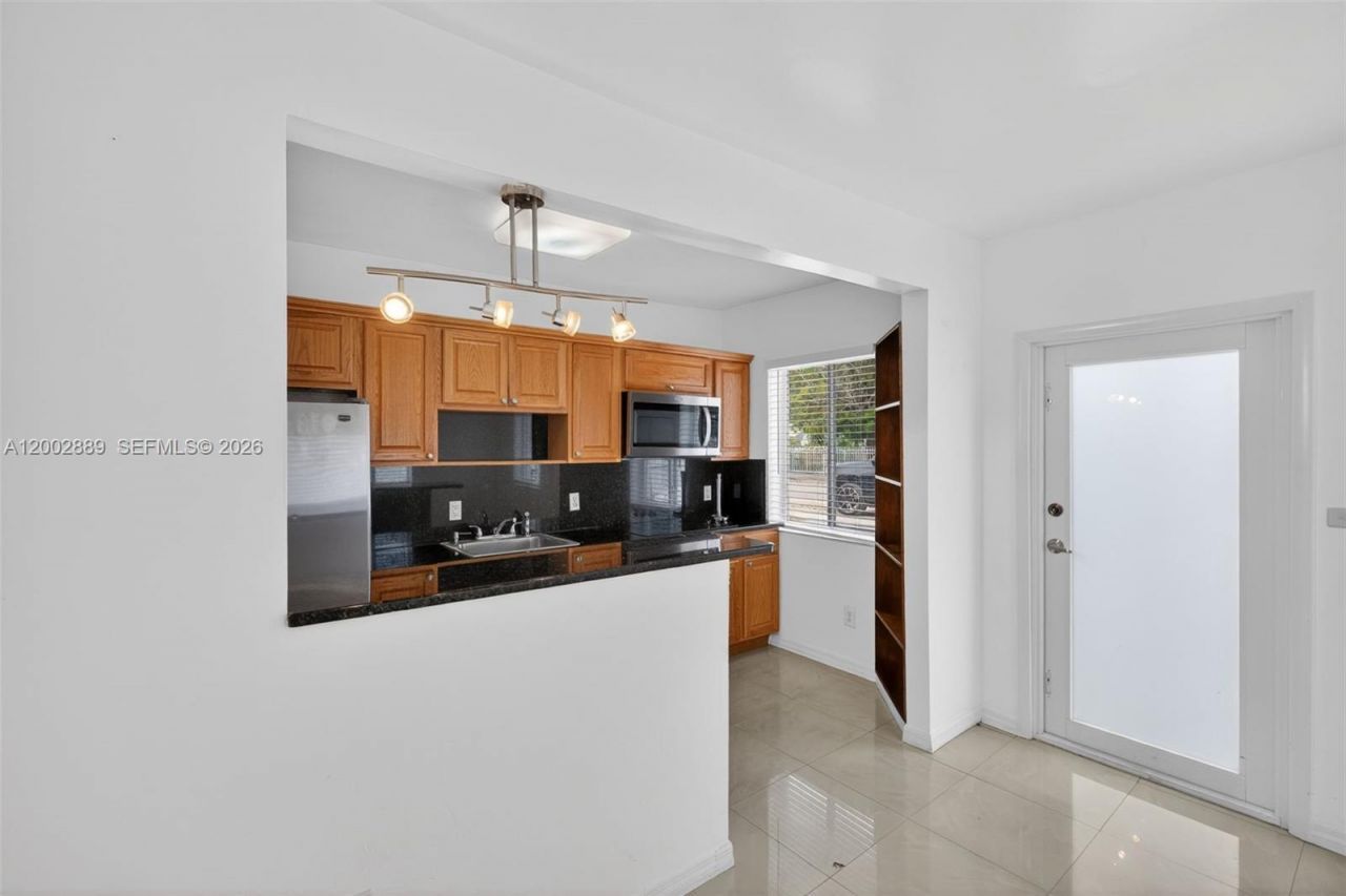 1130-1132 NW 34th Ave, Miami, FL 33125 Photo