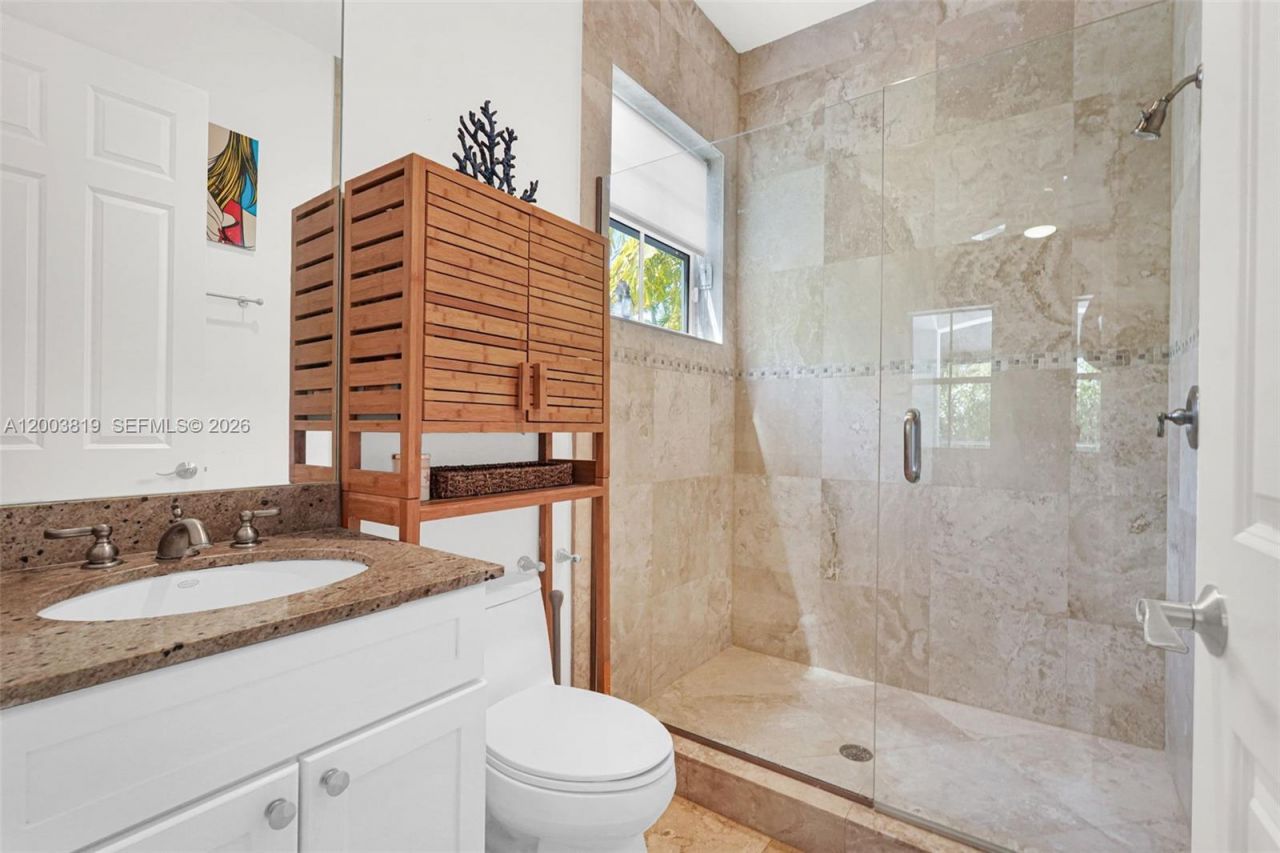 2143 N Bay Rd, Miami Beach, FL 33140 Photo