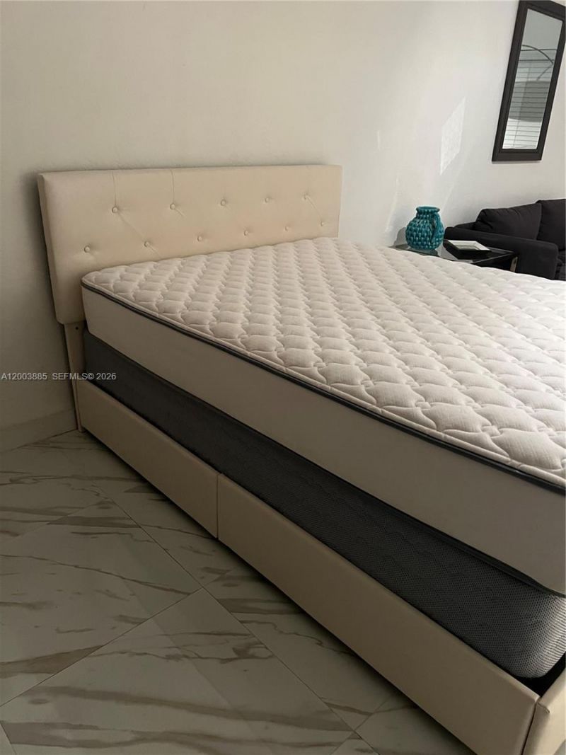 1611 West Ave , Unit 12, Miami Beach, FL 33139 Photo