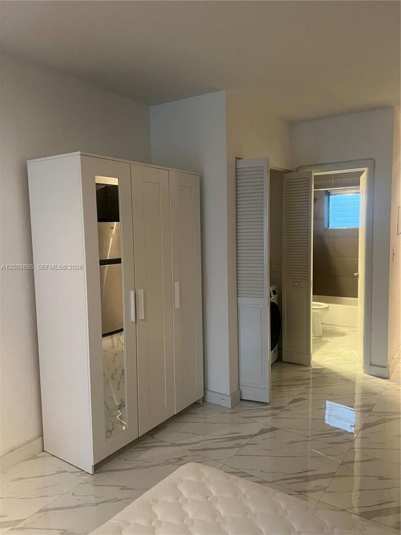 1611 West Ave , Unit 12, Miami Beach, FL 33139 Photo