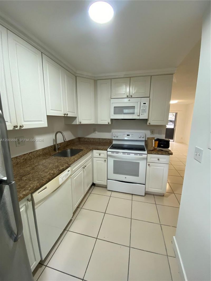 514 Gardens Dr , Unit 101, Pompano Beach, FL 33069 Photo