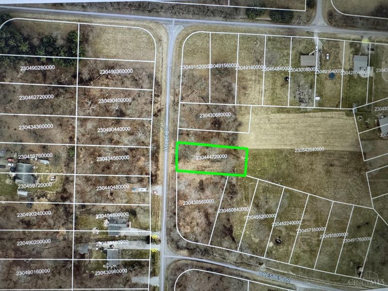 895 Dresden Drive, Perry Twp, OH 45118 Photo 9