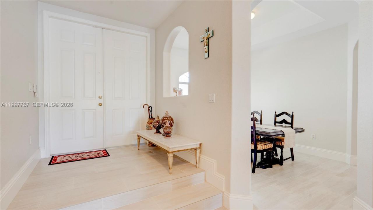 16252 SW 42nd Ter , Miami, FL 33185 Photo