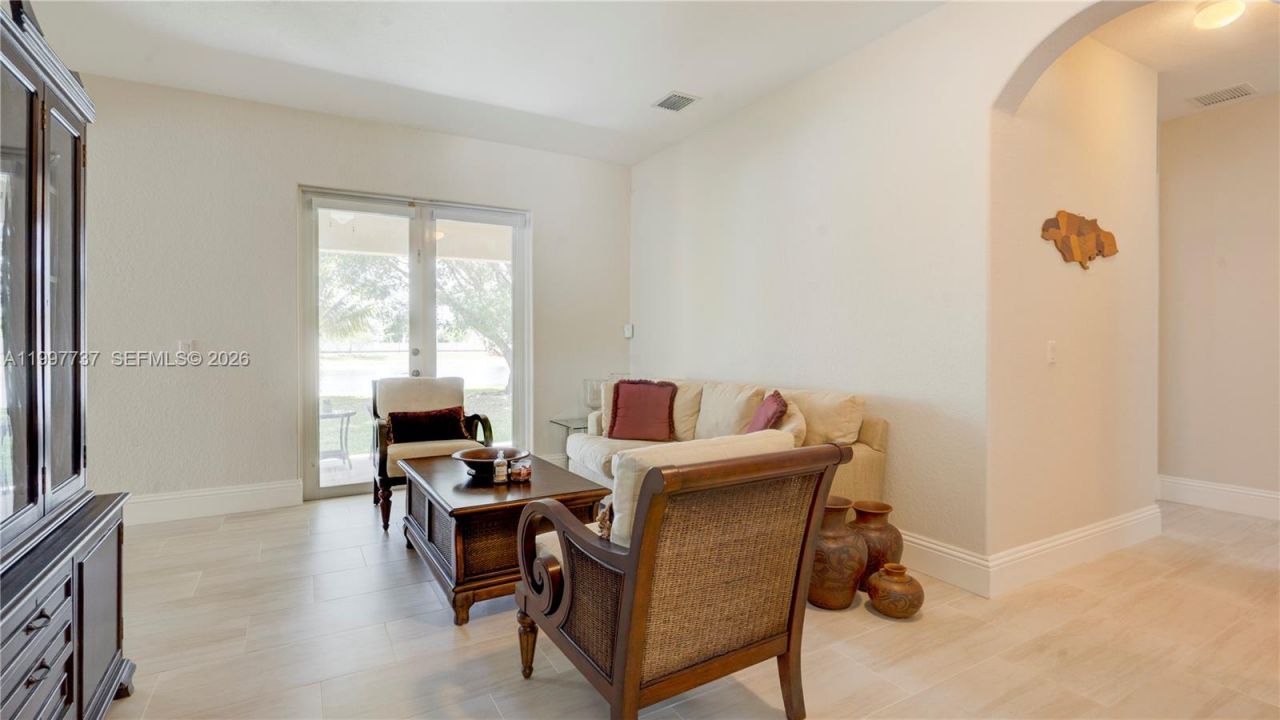 16252 SW 42nd Ter , Miami, FL 33185 Photo