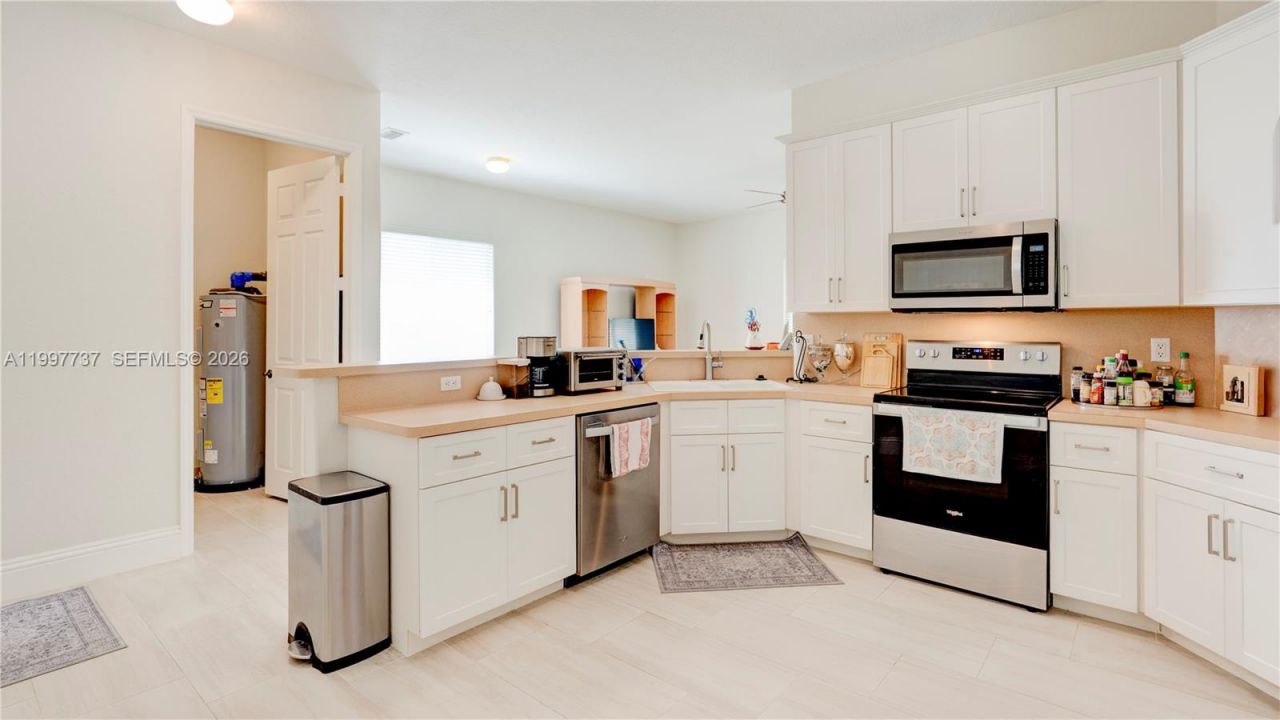 16252 SW 42nd Ter , Miami, FL 33185 Photo